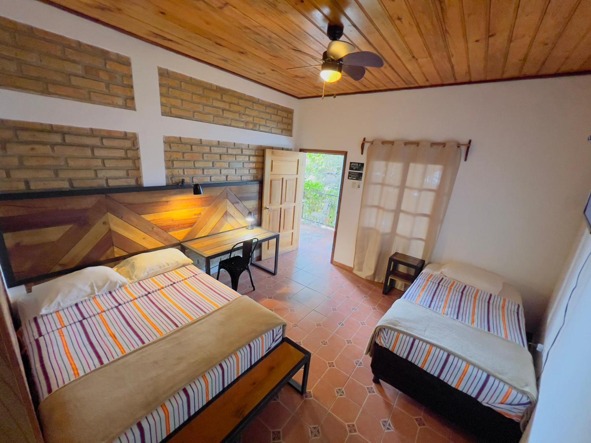 Jardin Cafe Hostal&Restaurant Gracias Exterior foto