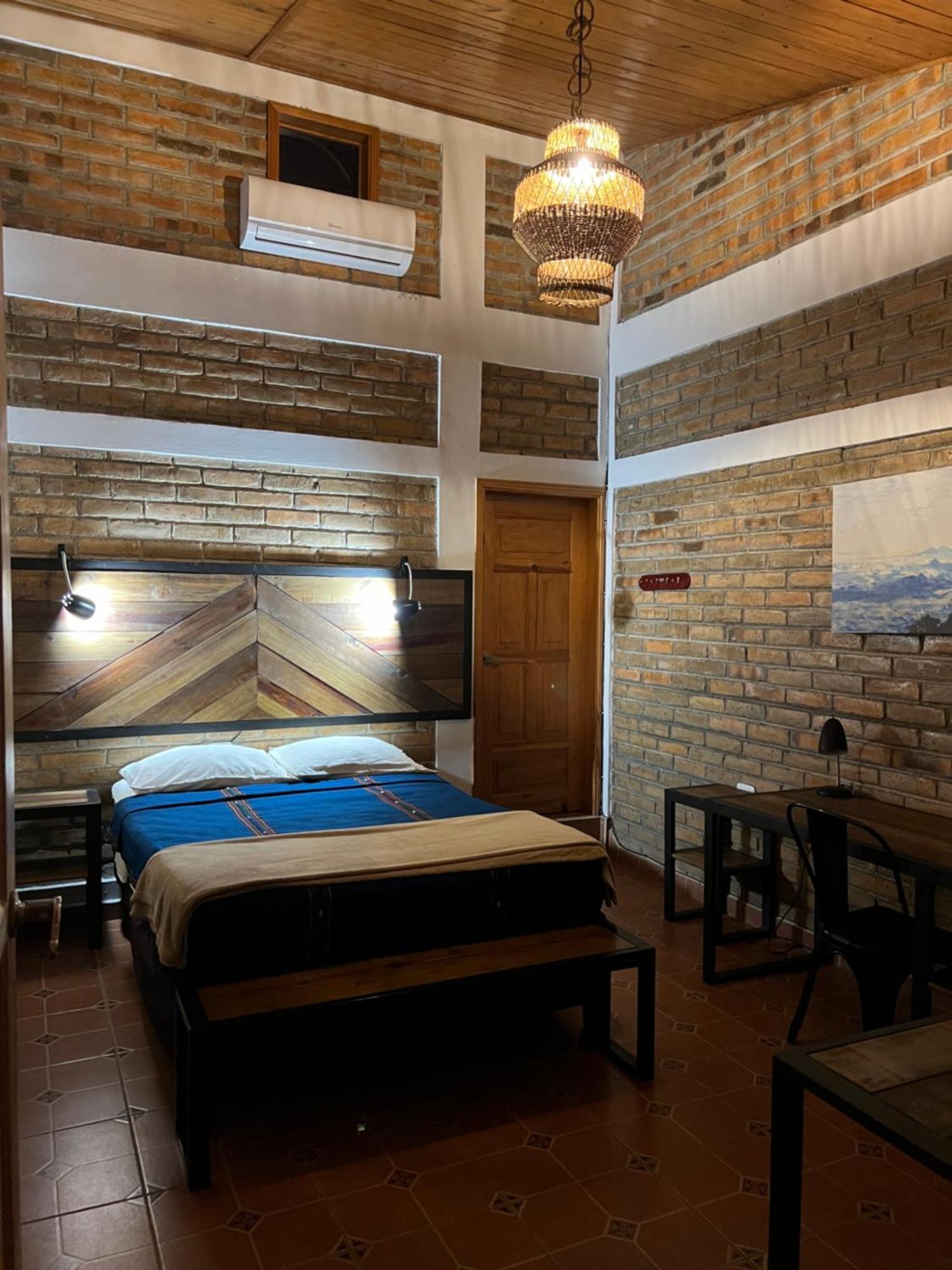 Jardin Cafe Hostal&Restaurant Gracias Exterior foto